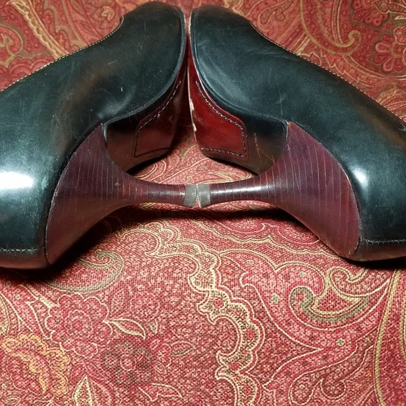 COLE HAAN black kitten heels 7B ⤵️ - Picture 6 of 9